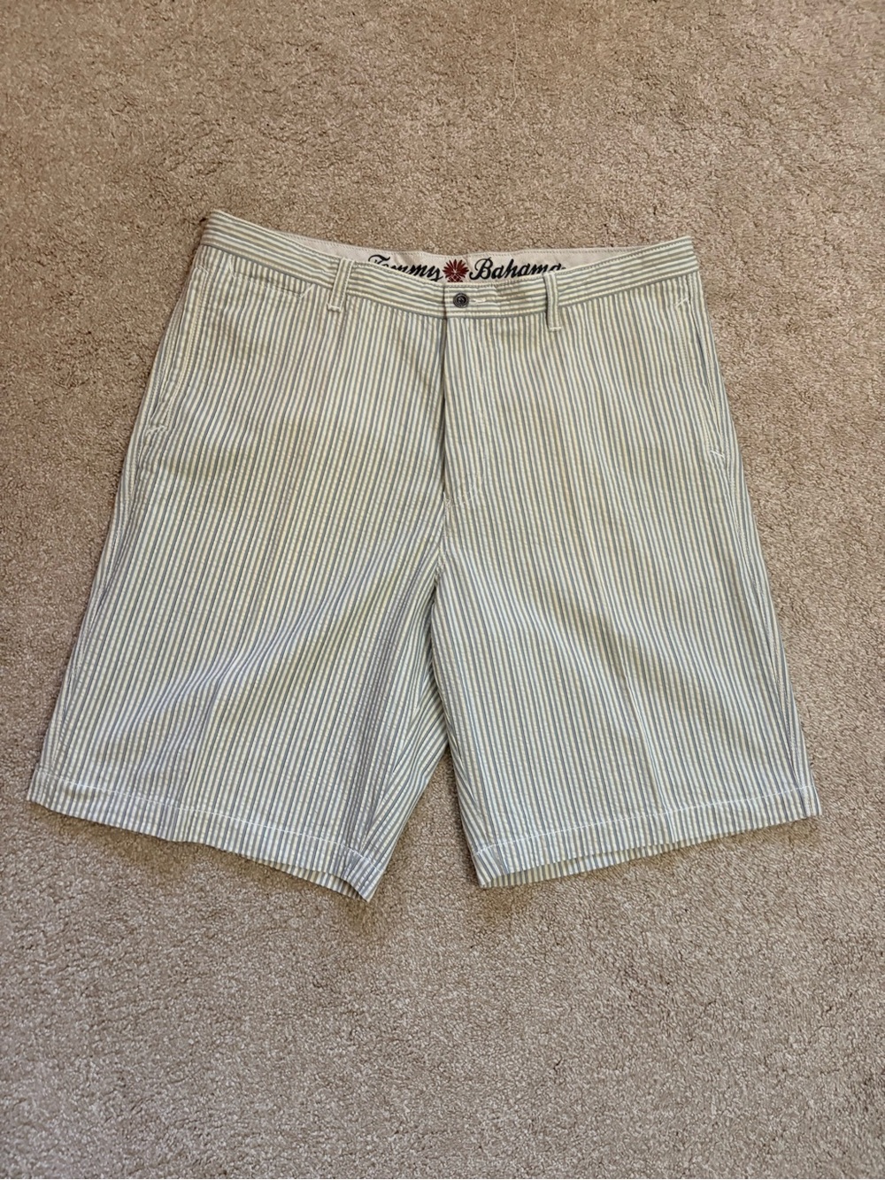 Tommy Bahama striped shorts - 36W - Picture 2 of 6